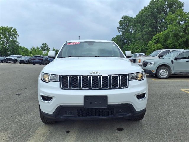 Used 2022 Jeep Grand Cherokee Laredo E image 2