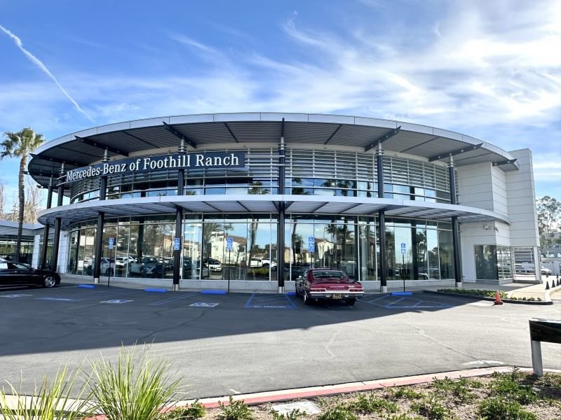 Used 2023 Mercedes-Benz EQB 300 4MATIC w/ Exclusive Package image 22