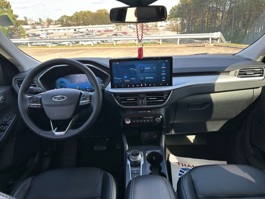 Used 2023 Ford Escape Platinum AWD/4WD image 14