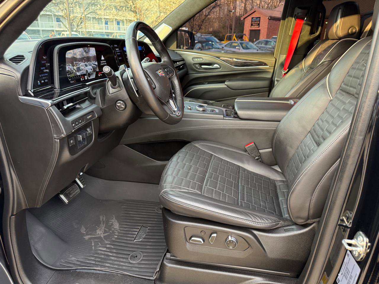 Used 2023 Cadillac Escalade V image 16