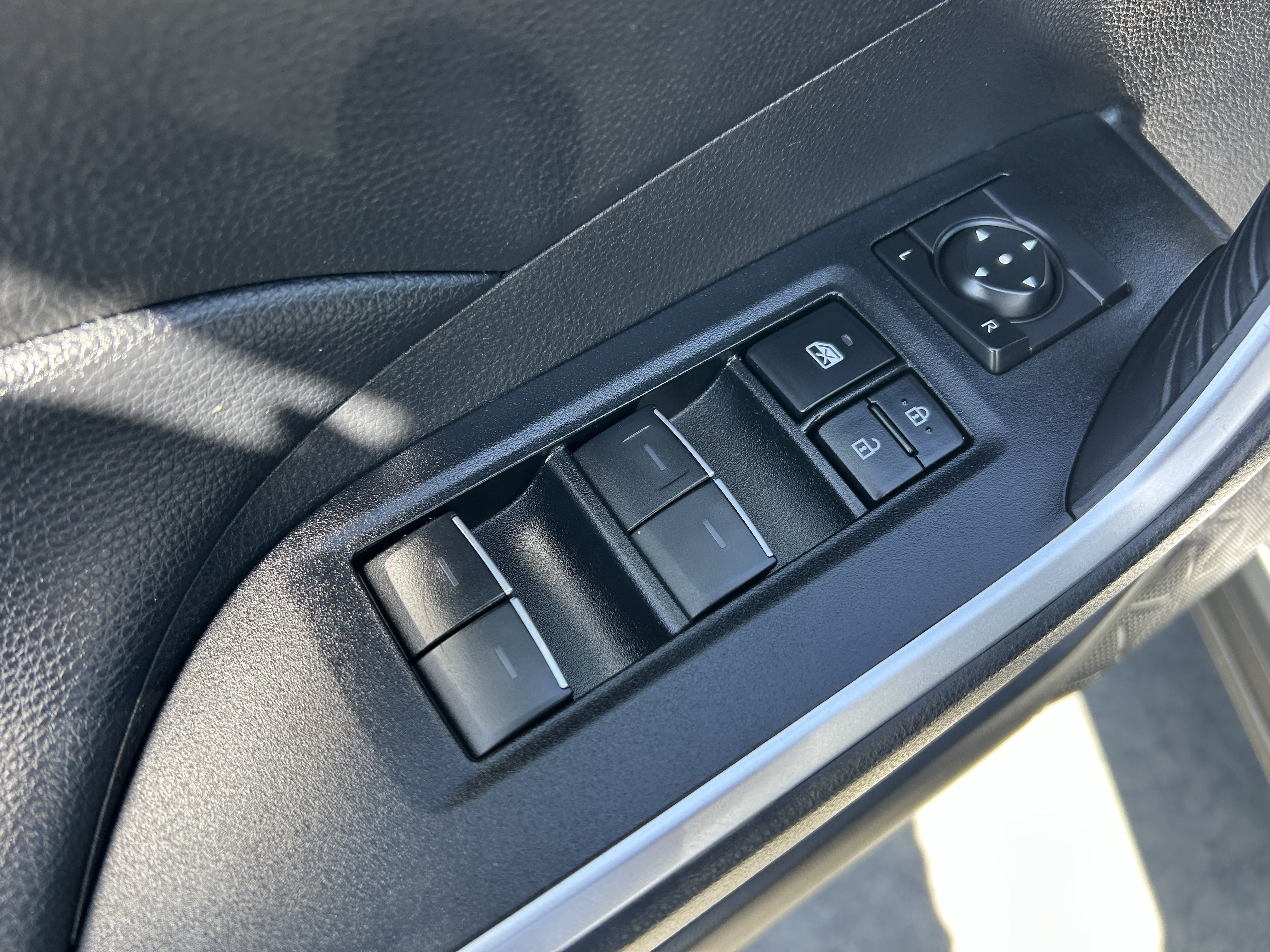 Certified 2025 Toyota RAV4 XLE AWD/4WD image 17
