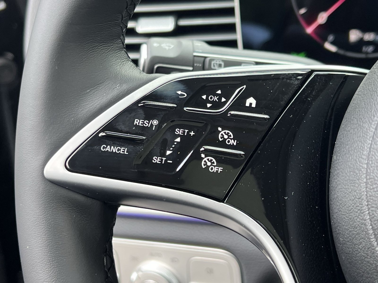 New 2026 Mercedes-Benz GLE 450 4MATIC image 37