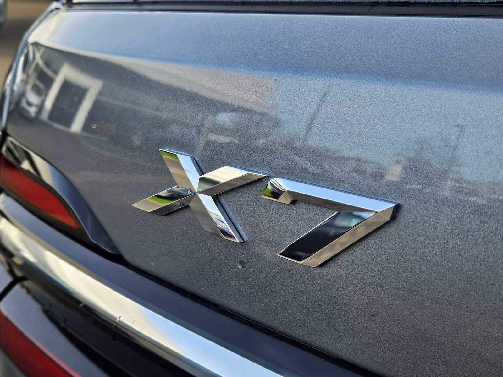 Used 2023 BMW X7 xDrive40i w/ Parking Assistance Package image 15