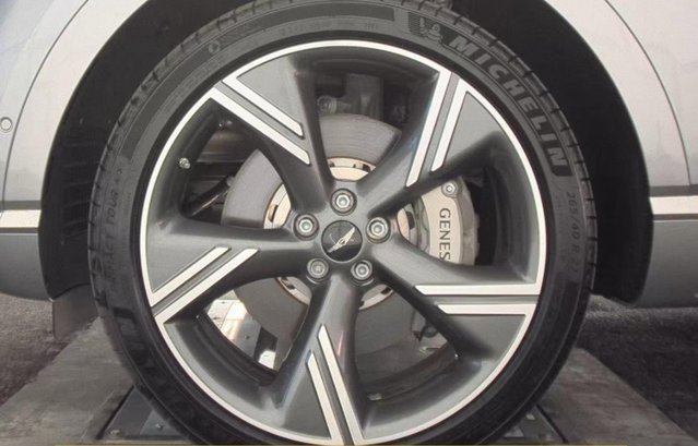 Used 2025 Genesis GV80 3.5T Prestige image 7