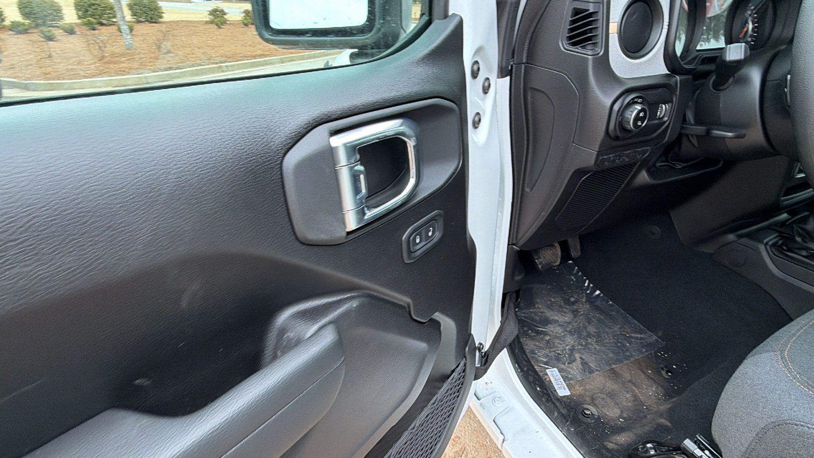 New 2026 Jeep Gladiator Sport AWD/4WD image 15