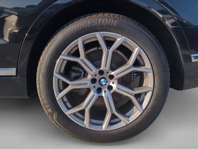 Used 2020 BMW X7 xDrive40i w/ Cold Weather Package AWD/4WD image 6