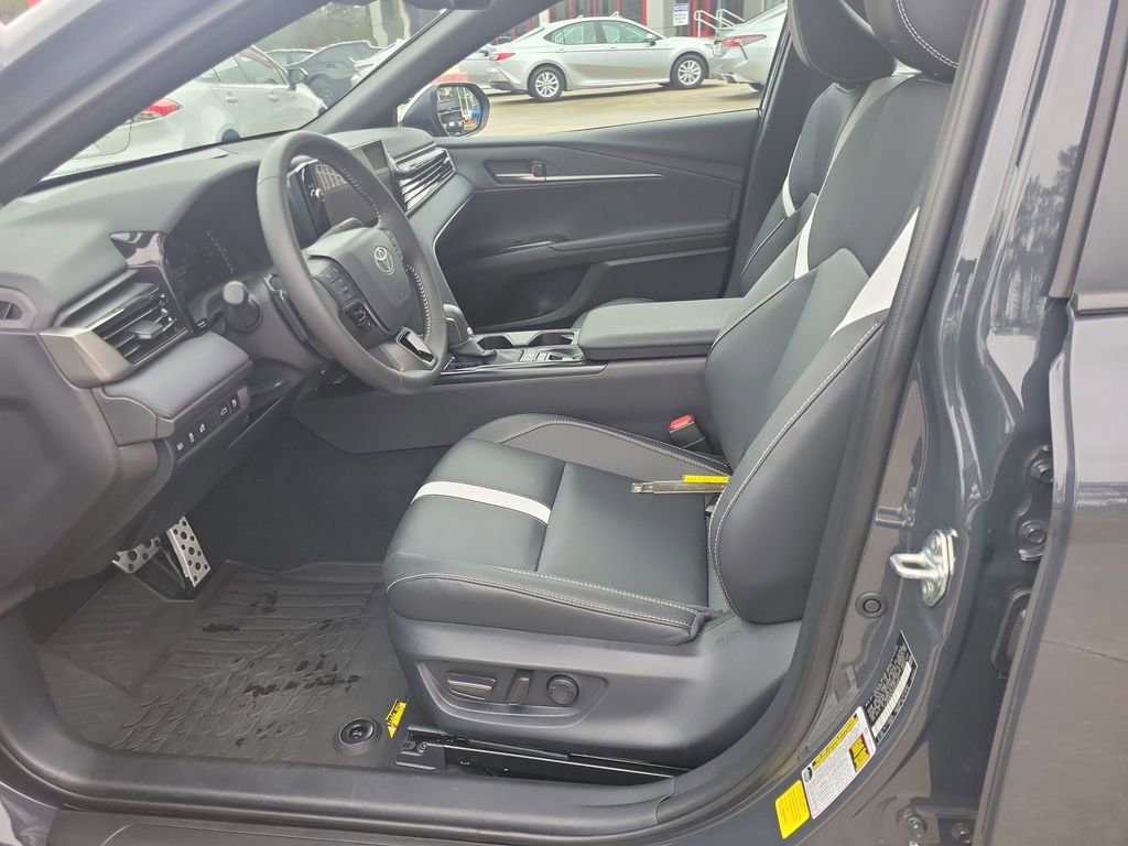 Certified 2025 Toyota Camry SE image 15