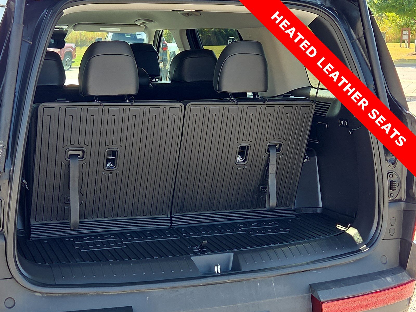 Used 2024 Hyundai Santa Fe SEL FWD image 9