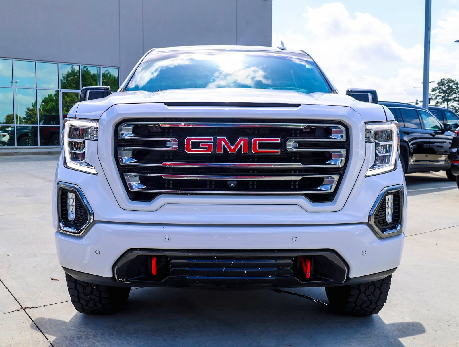 Used 2021 GMC Sierra 1500 AT4 w/ AT4 Premium Package AWD/4WD image 4