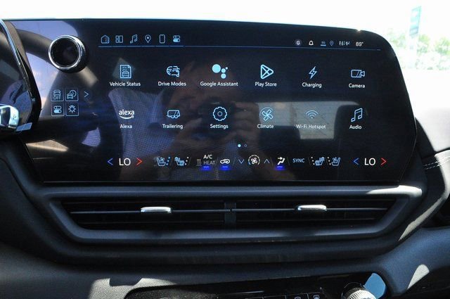 New 2025 Chevrolet Silverado EV LT AWD/4WD image 21