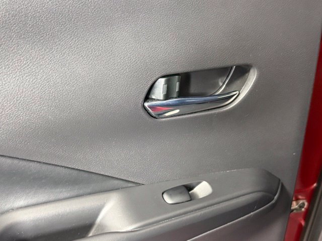 Used 2020 Nissan Kicks SR w/ SR Premium Package FWD image 24