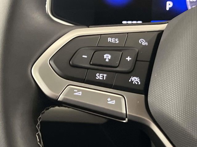 New 2026 Volkswagen Taos SE FWD image 16
