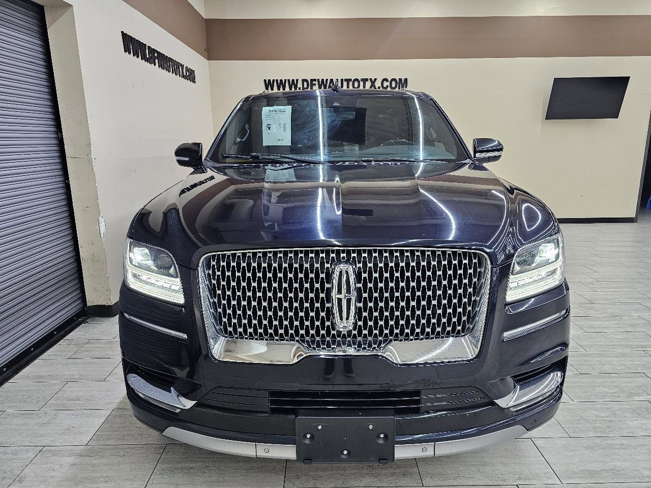 Used 2021 Lincoln Navigator L Reserve RWD image 3