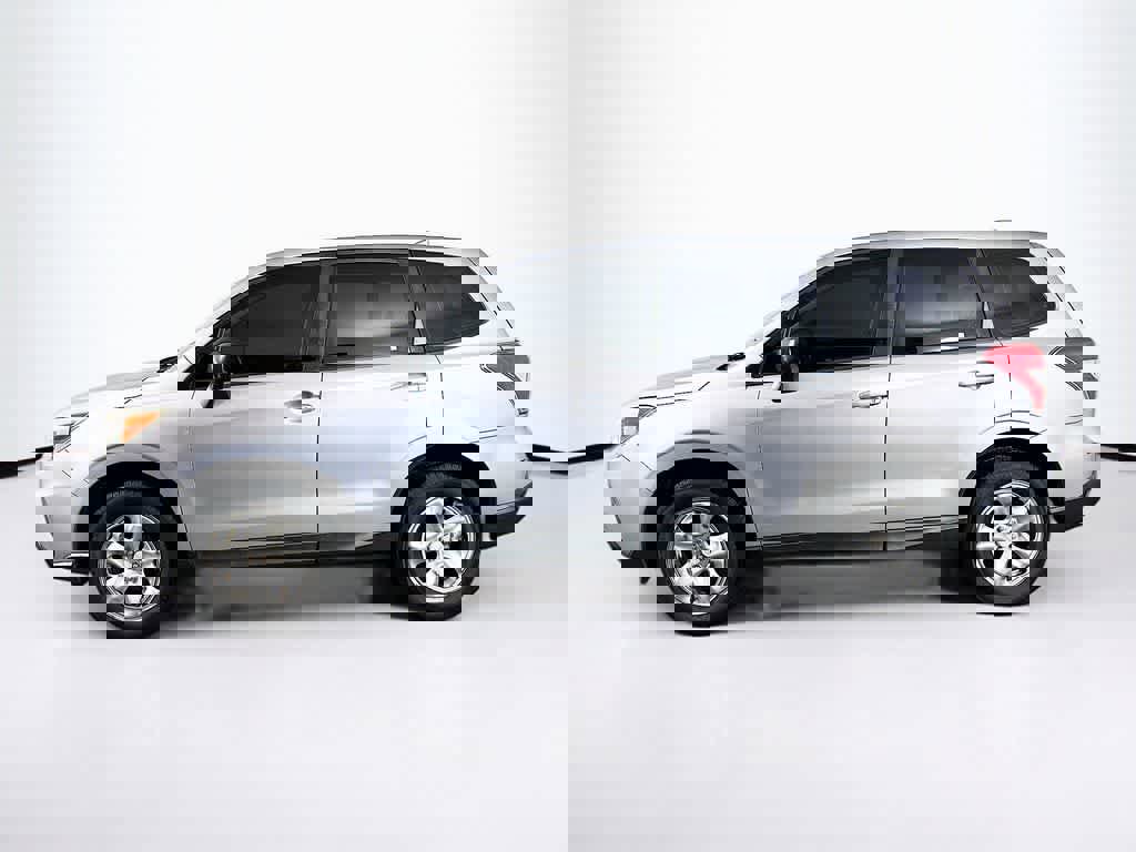 Used 2016 Subaru Forester 2.5i w/ Popular Package #2 image 3