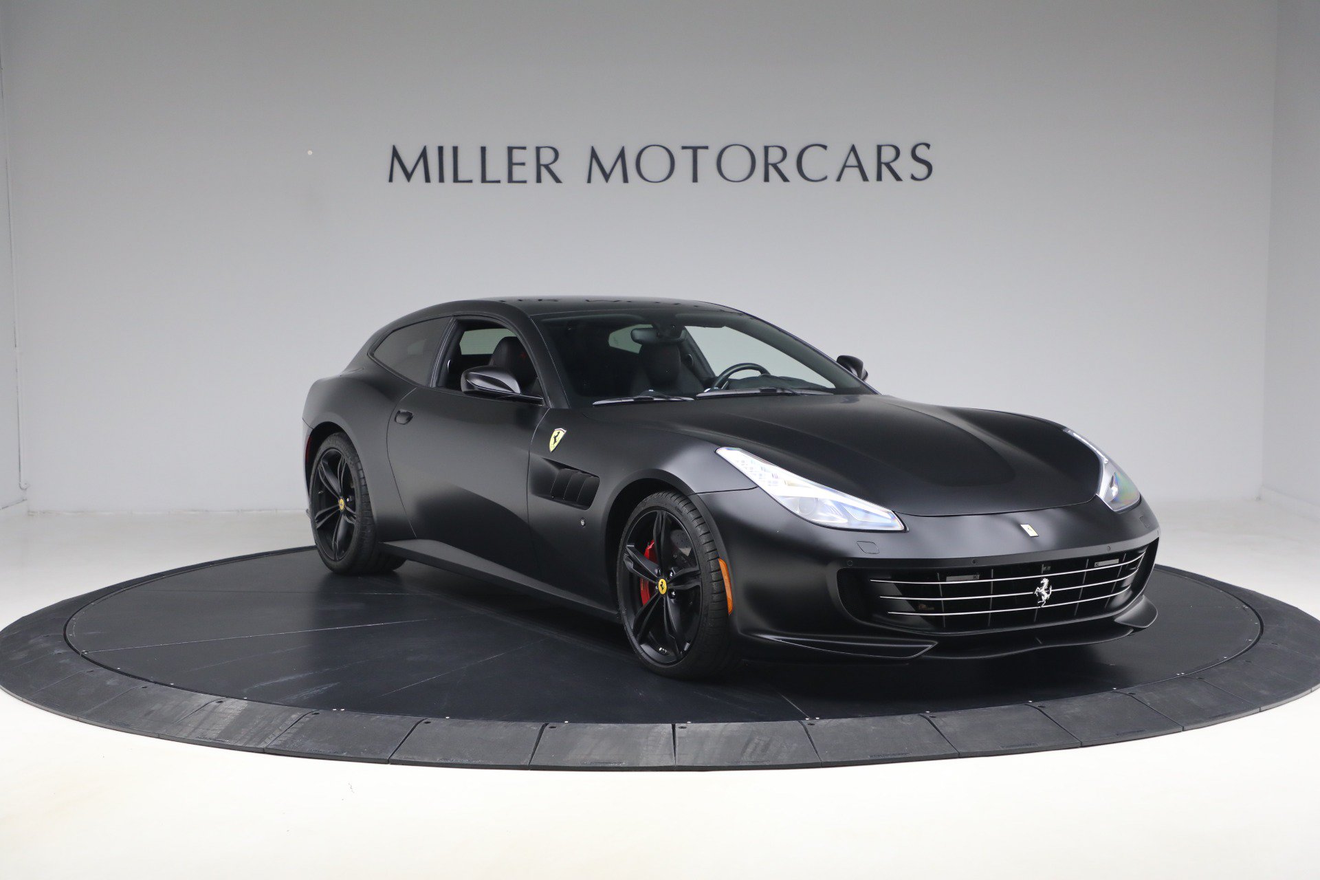 Certified 2018 Ferrari GTC4Lusso AWD/4WD image 12