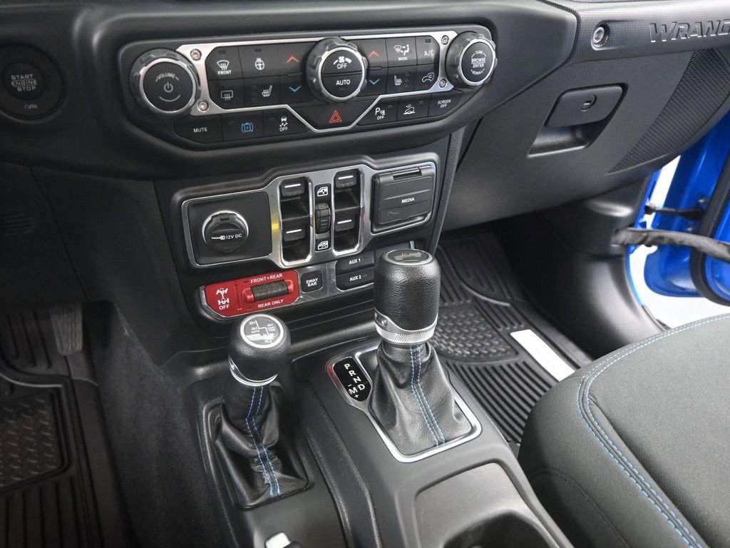 Used 2021 Jeep Wrangler Unlimited Rubicon 4xe w/ Cold Weather Group AWD/4WD image 15