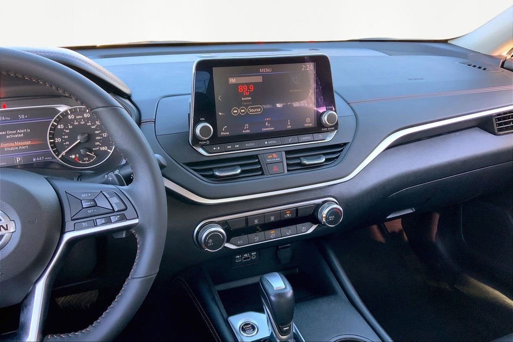 Used 2022 Nissan Altima 2.5 SR image 9