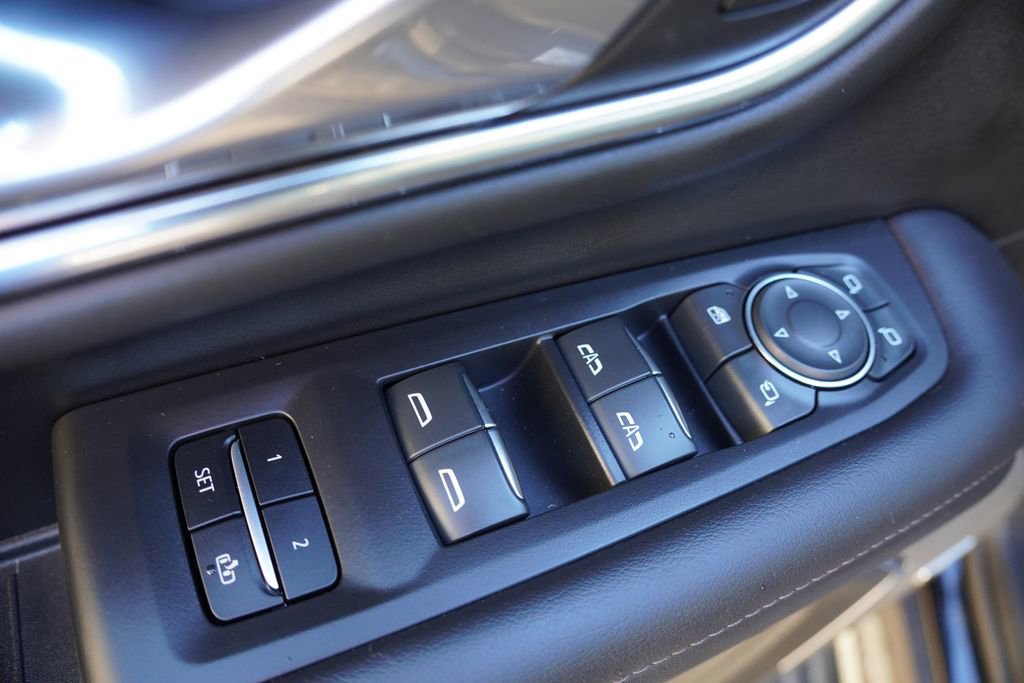 Certified 2024 Chevrolet Suburban High Country image 26