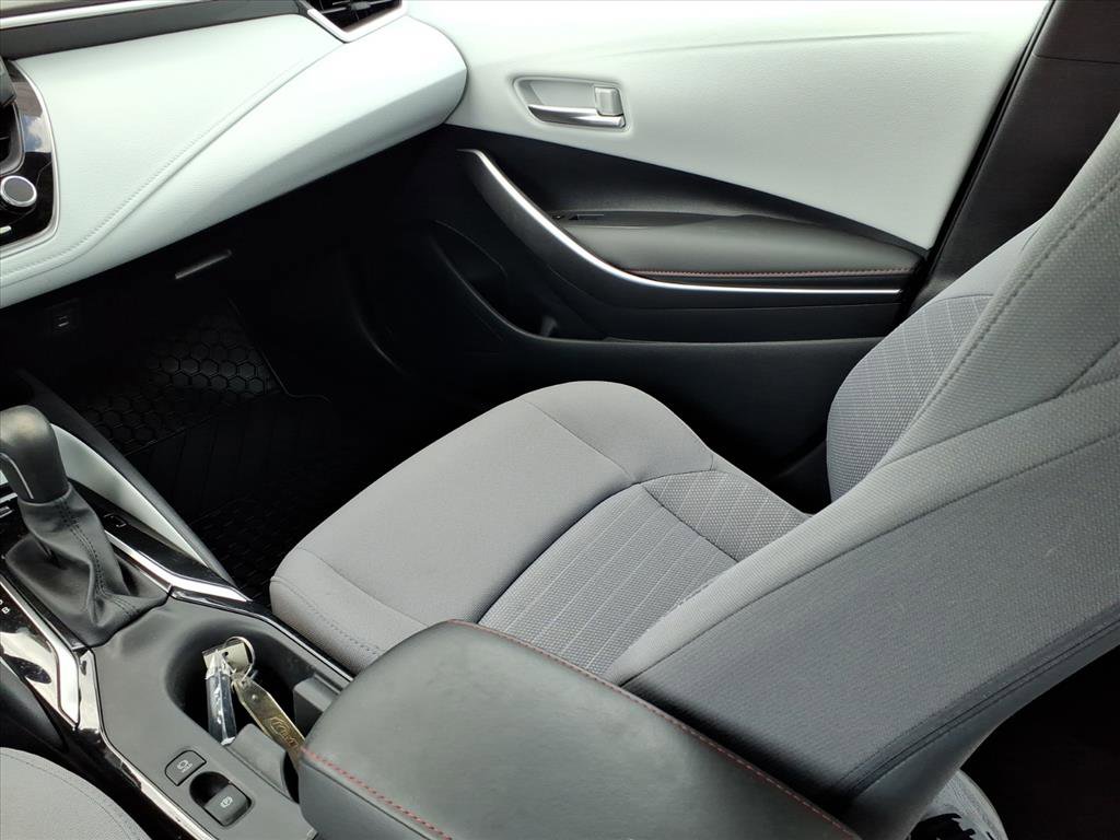 Used 2025 Toyota Corolla SE image 19