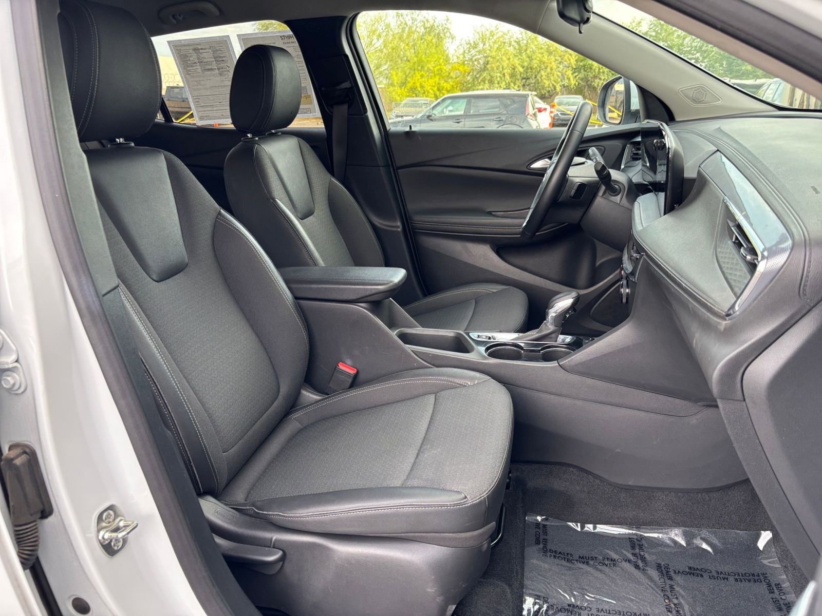 Used 2025 Buick Encore GX Preferred FWD image 35