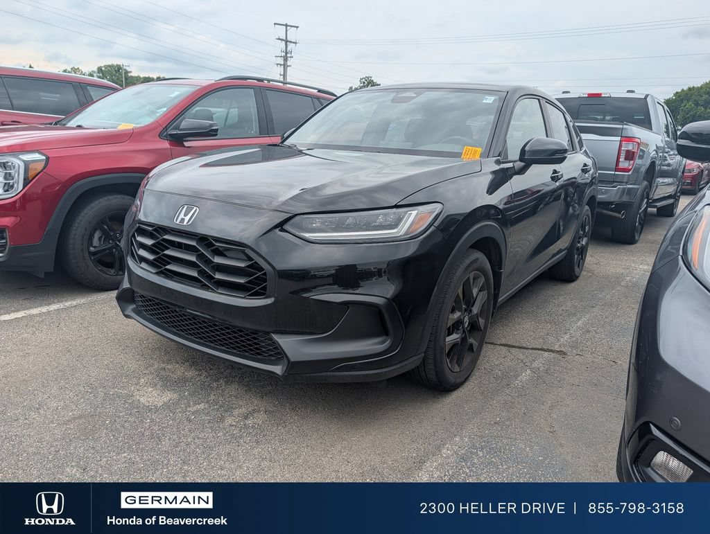 Used 2023 Honda HR-V Sport image 1
