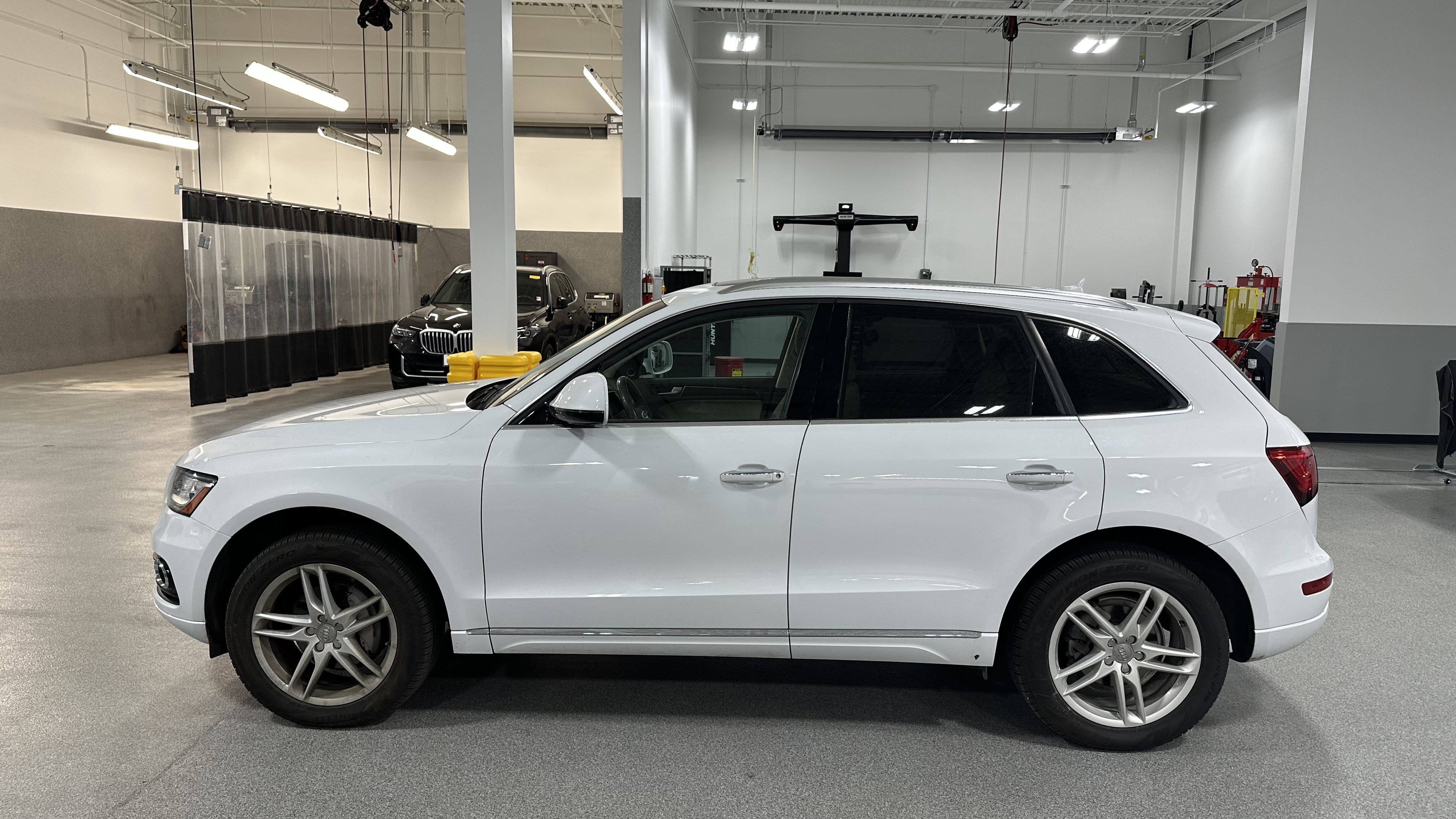 Used 2017 Audi Q5 2.0T Premium Plus AWD/4WD image 8