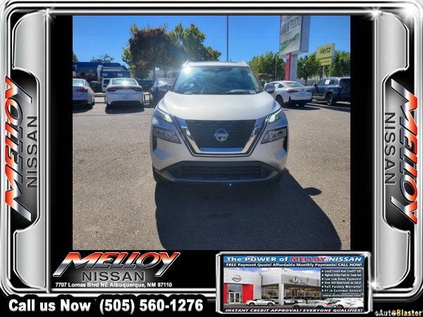 Used 2023 Nissan Rogue SL image 5