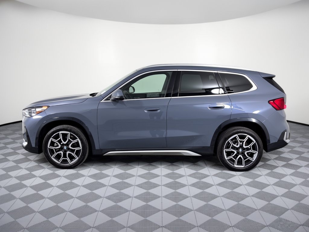 Used 2025 BMW X1 xDrive28i w/ Premium Package AWD/4WD image 2