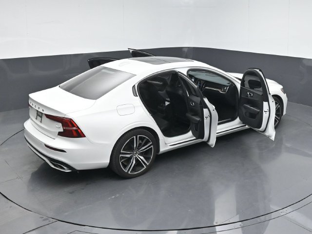 Used 2021 Volvo S60 T8 R-Design Expression w/ Premium Package AWD/4WD image 60