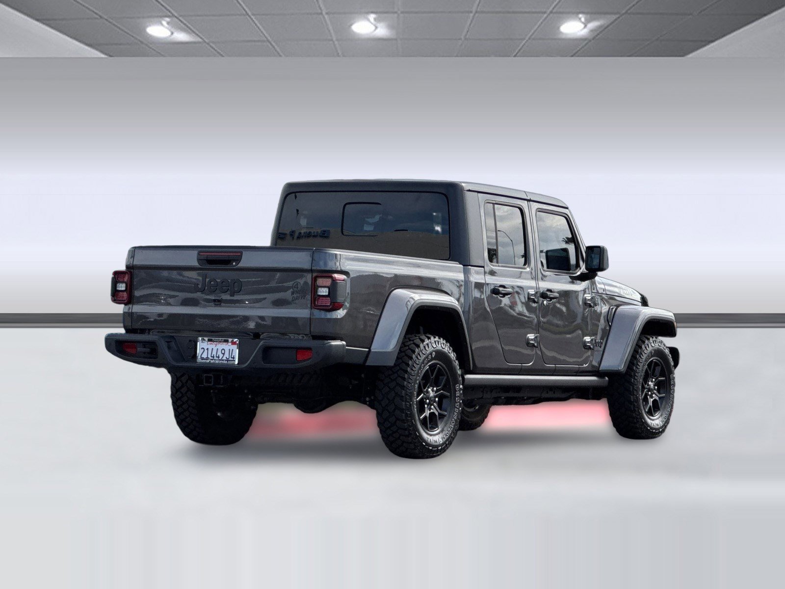 Used 2025 Jeep Gladiator Willys image 8