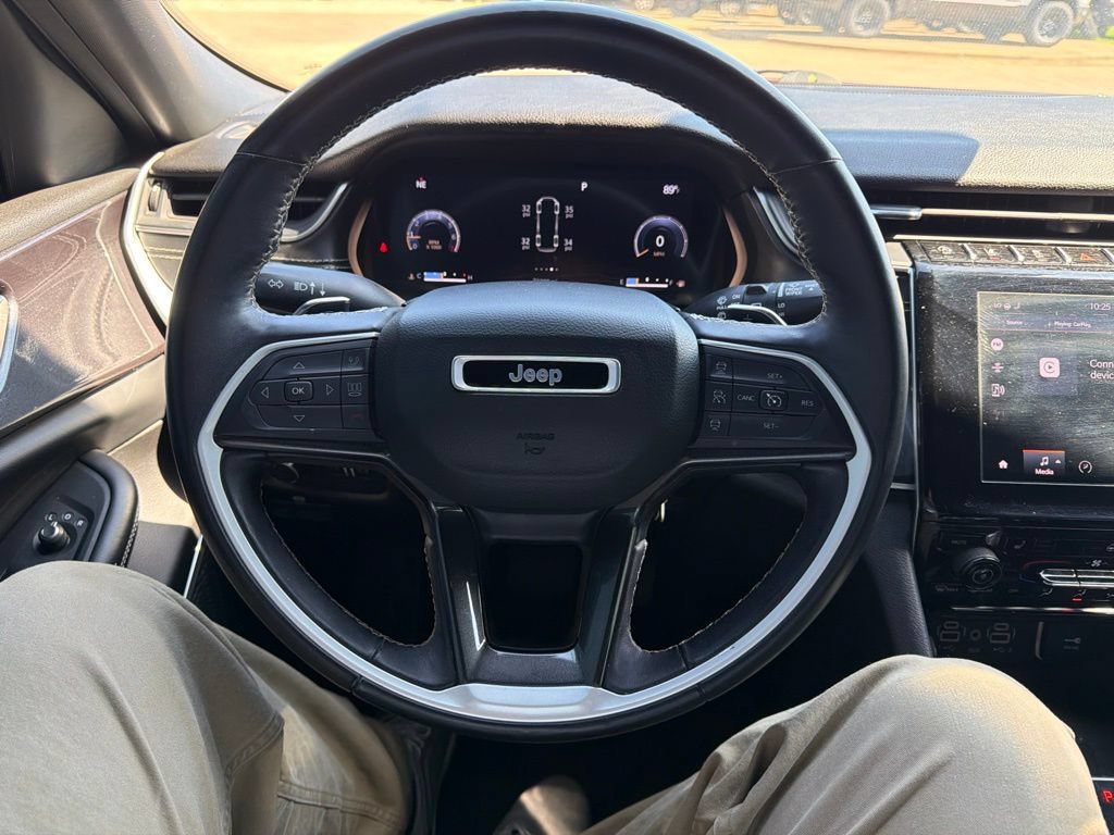 Used 2022 Jeep Grand Cherokee L Laredo RWD image 30