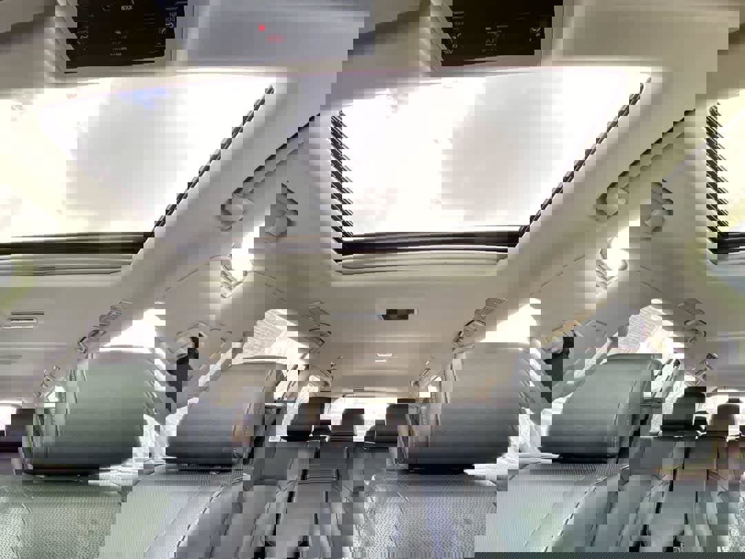 Used 2017 Lexus LX 570 4WD w/ Luxury Package image 24