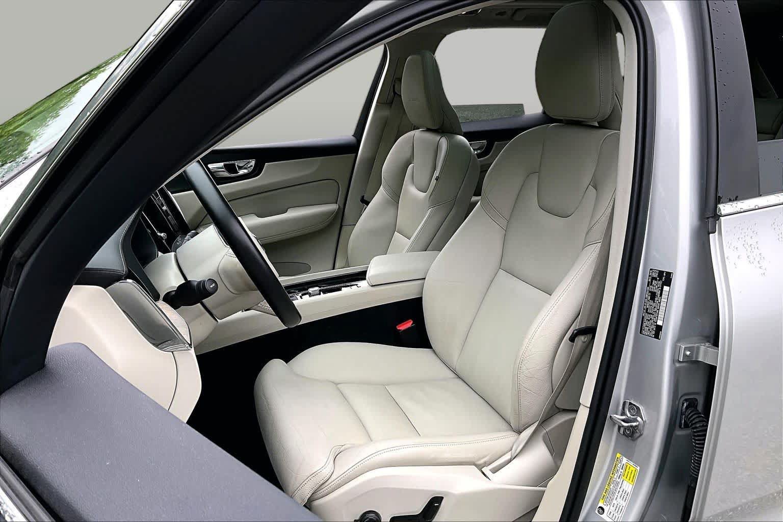 Used 2019 Volvo XC60 T5 Inscription AWD/4WD image 8