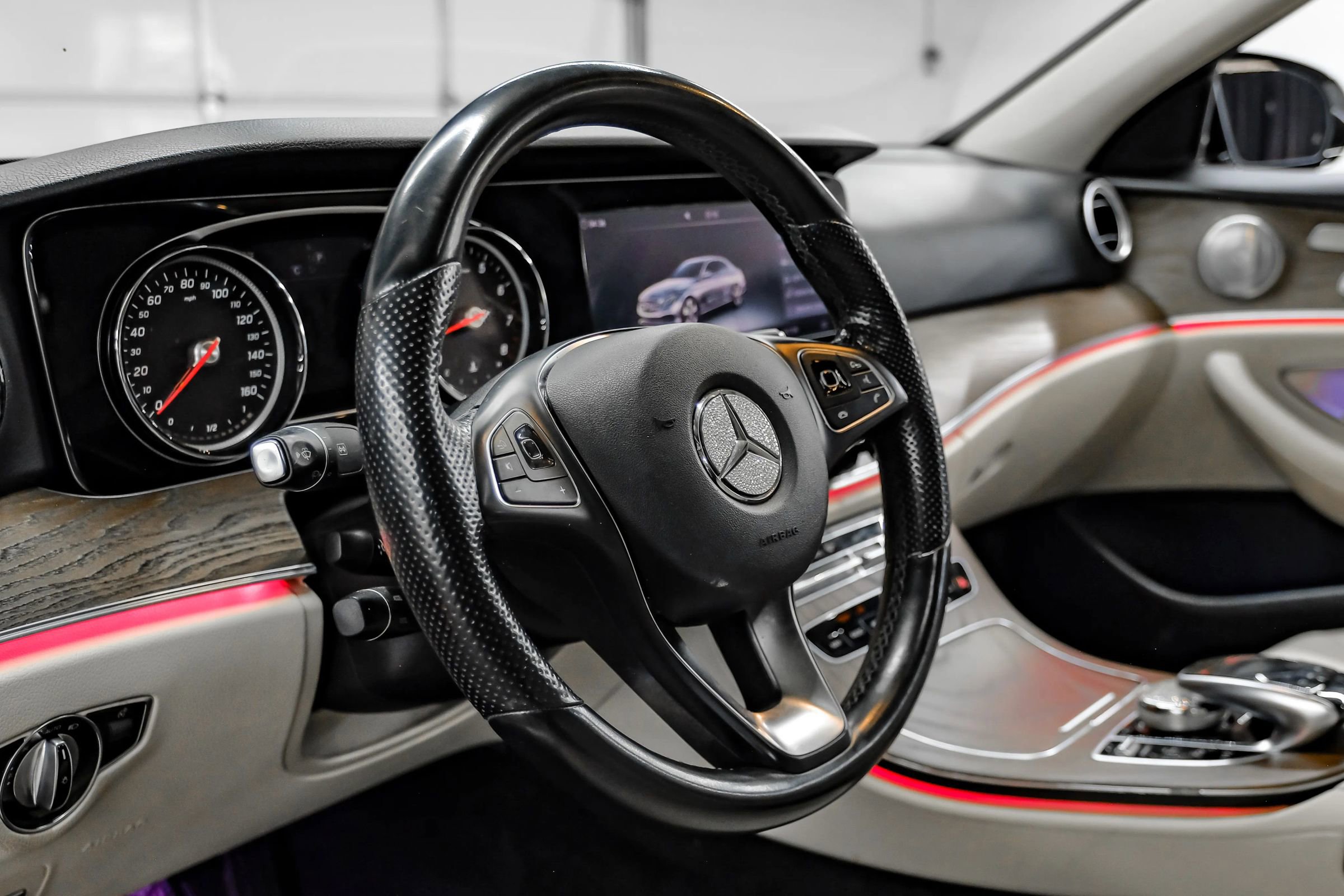 Used 2018 Mercedes-Benz E 300 w/ Premium 1 Package image 22