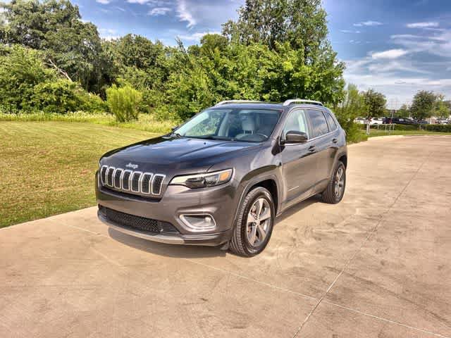 Used 2019 Jeep Cherokee Limited AWD/4WD image 2