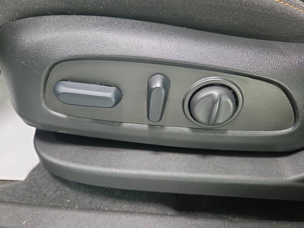 Used 2024 Chevrolet Equinox LT AWD/4WD image 28