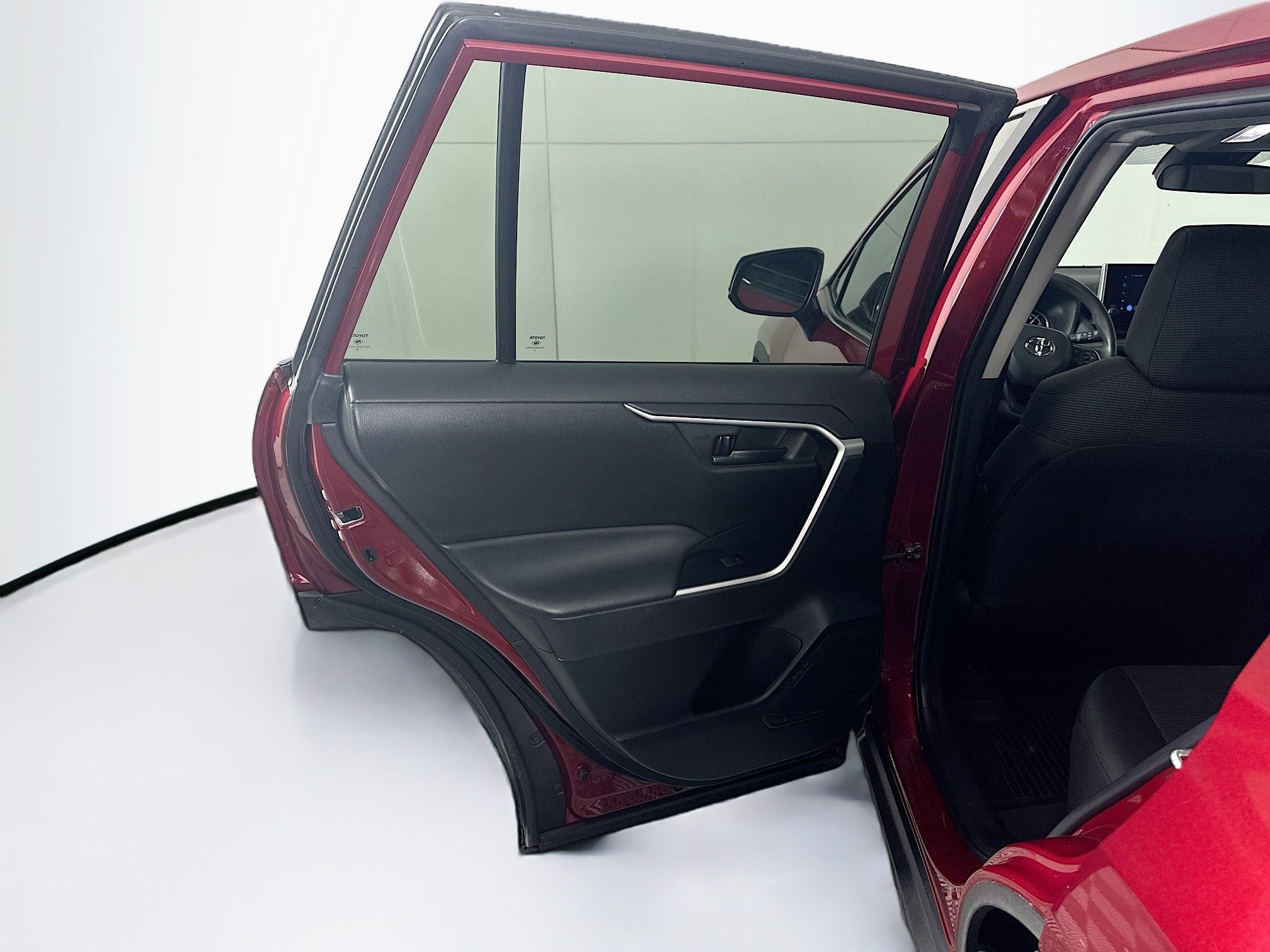Used 2023 Toyota RAV4 LE FWD image 24