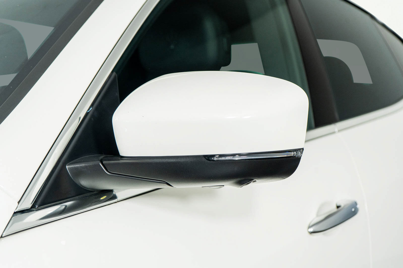 Used 2022 Maserati Levante Modena image 30