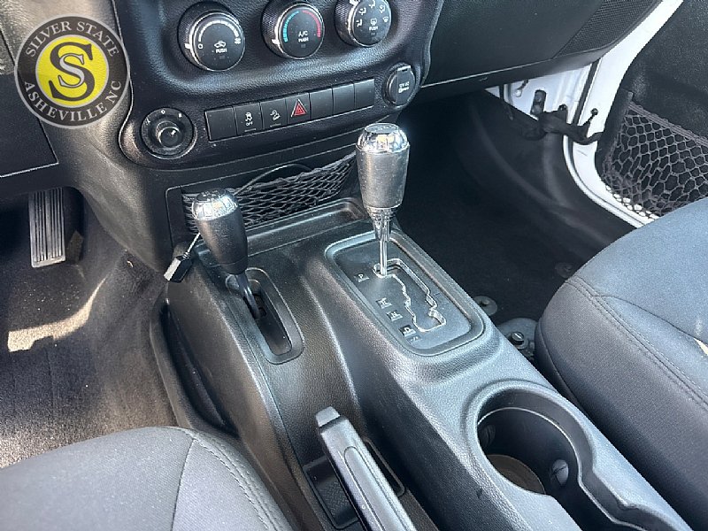 Used 2018 Jeep Wrangler Unlimited Sport S image 23