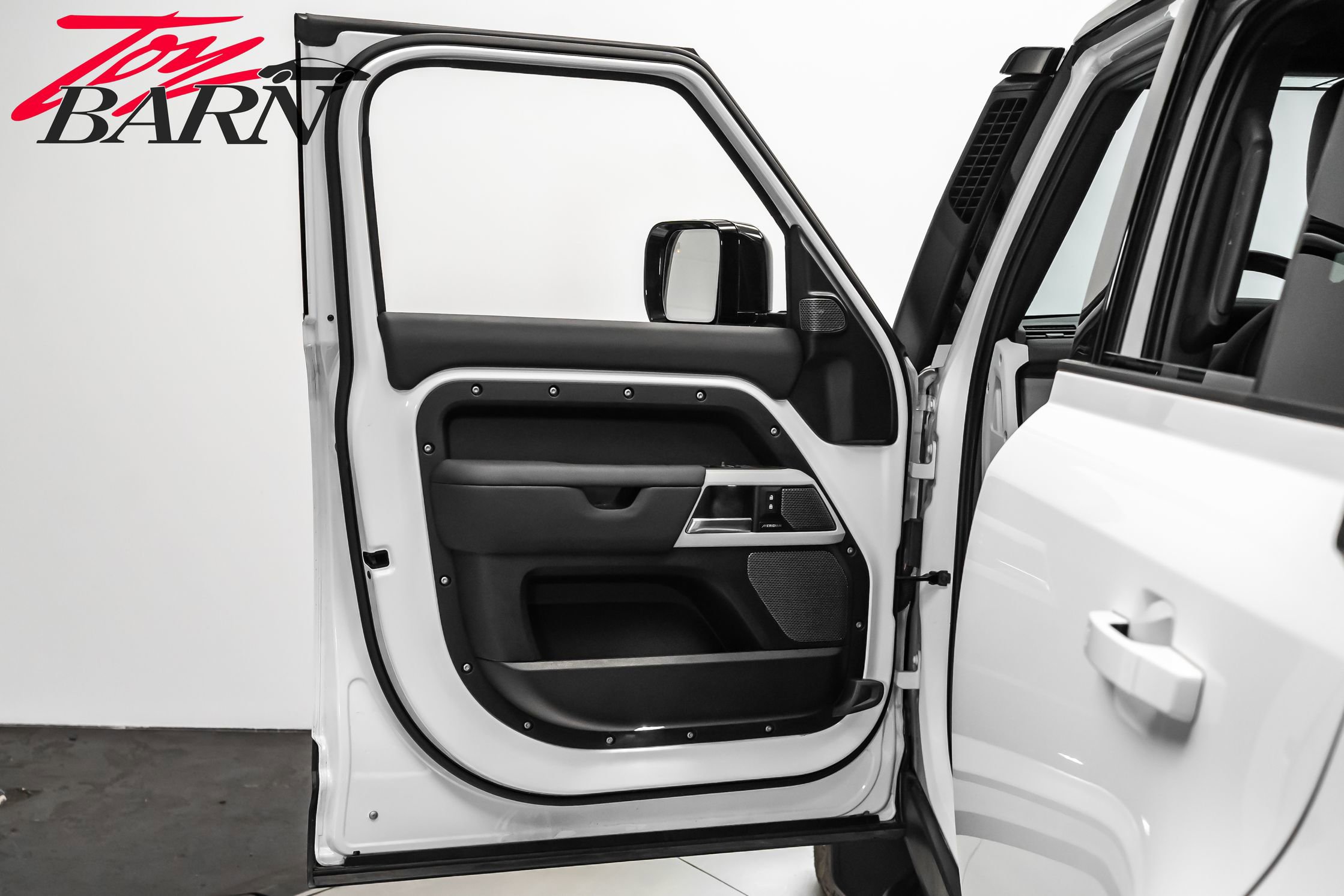 Used 2024 Land Rover Defender 110 S AWD/4WD image 23