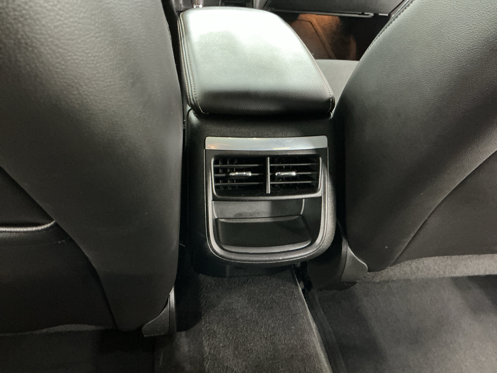Used 2016 Chevrolet Impala LT FWD image 24
