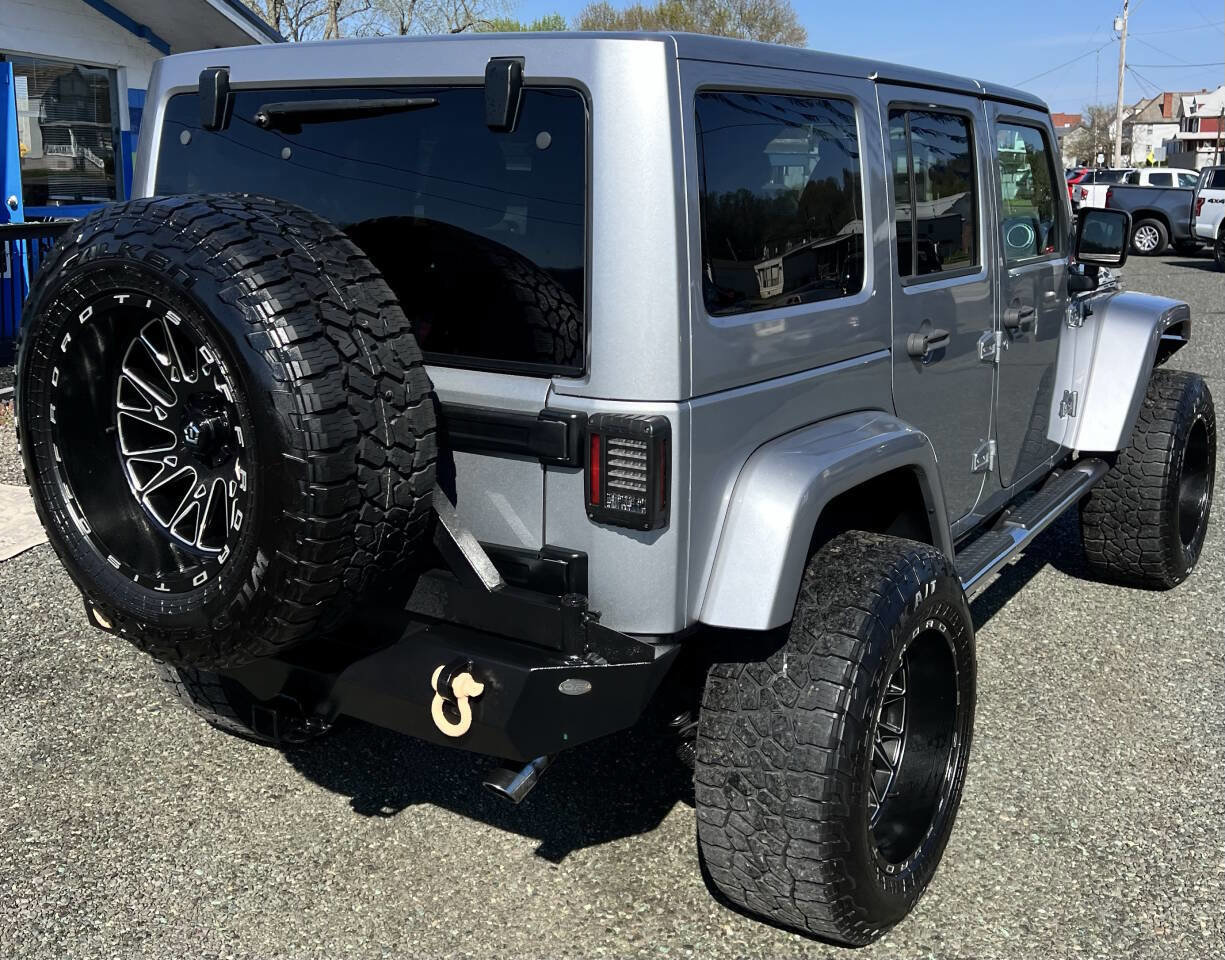 Used 2015 Jeep Wrangler Unlimited Sahara w/ Dual Top Group image 13