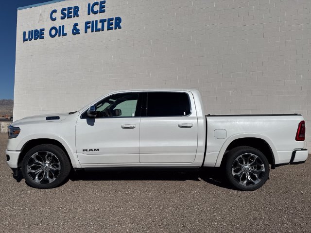 Used 2024 RAM 1500 Limited AWD/4WD image 2