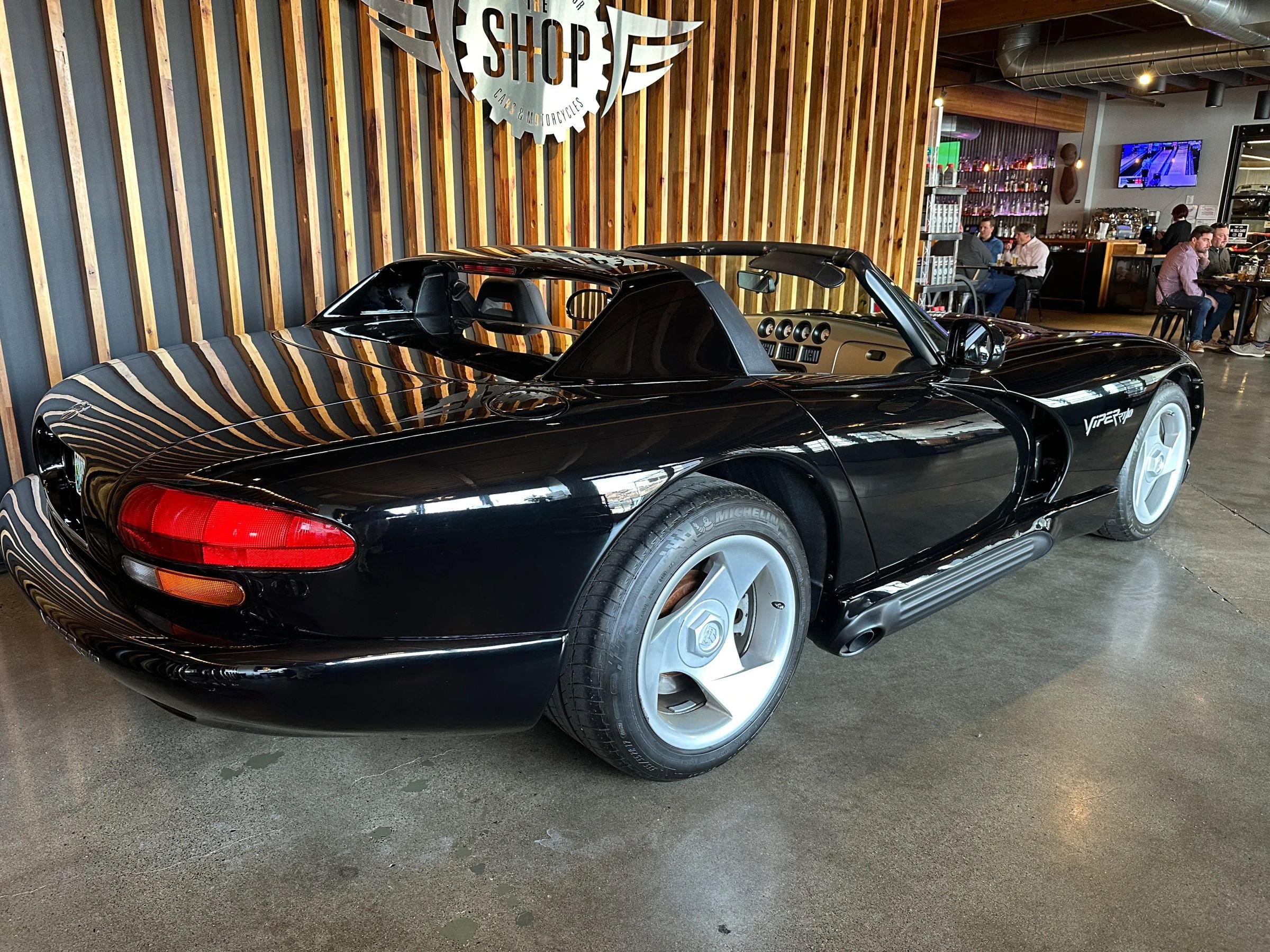 Used 1995 Dodge Viper RT/10 image 3