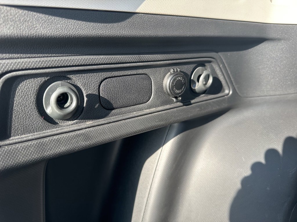 Used 2023 Subaru Forester Base image 27