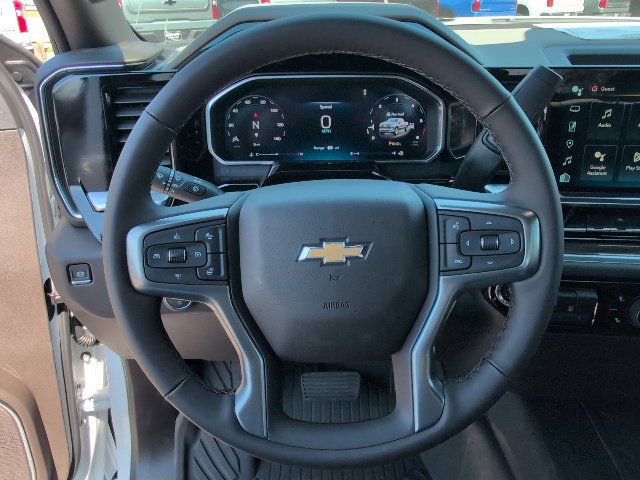 Used 2026 Chevrolet Silverado 1500 LT AWD/4WD image 17