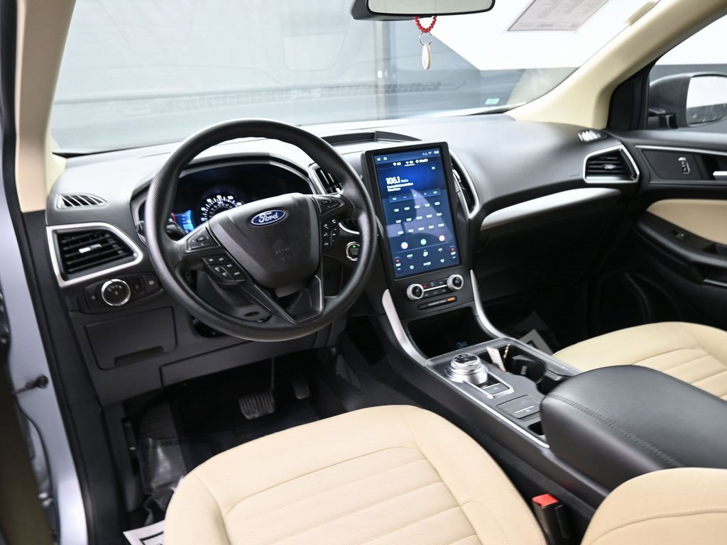 Used 2024 Ford Edge SE image 15