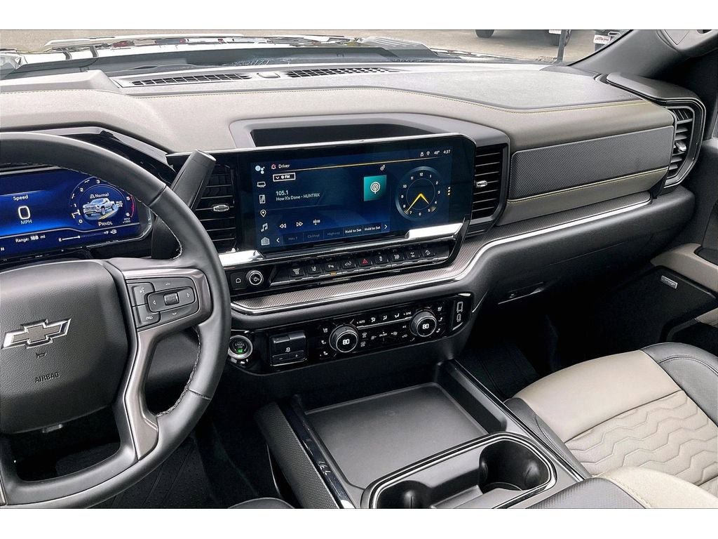 Used 2025 Chevrolet Silverado 2500 ZR2 w/ Technology Package AWD/4WD image 7
