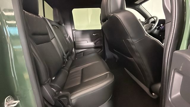 Used 2022 Nissan Frontier PRO-4X w/ Pro-4X Premium Package AWD/4WD image 28