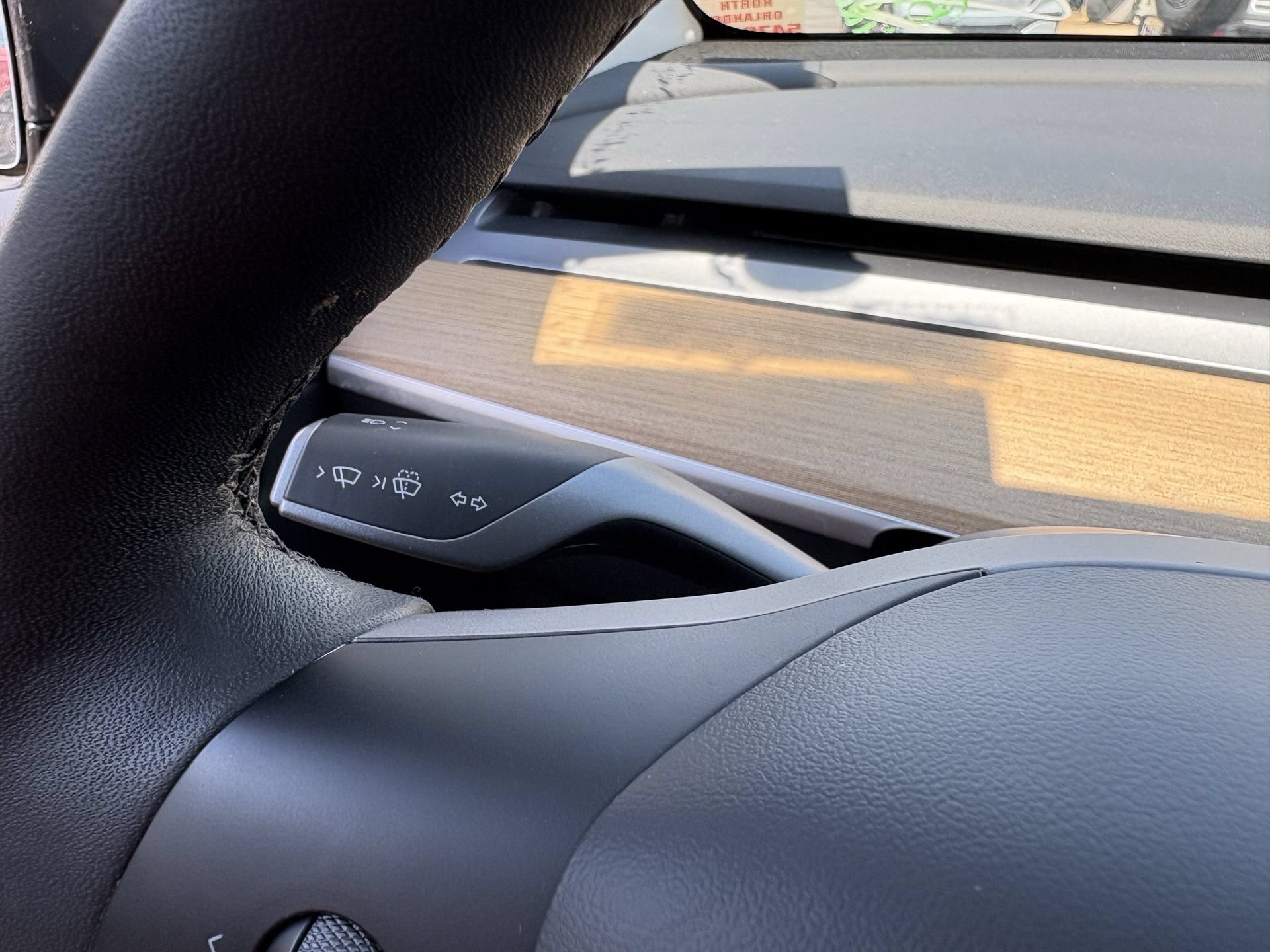 Used 2024 Tesla Model Y Long Range AWD/4WD image 9